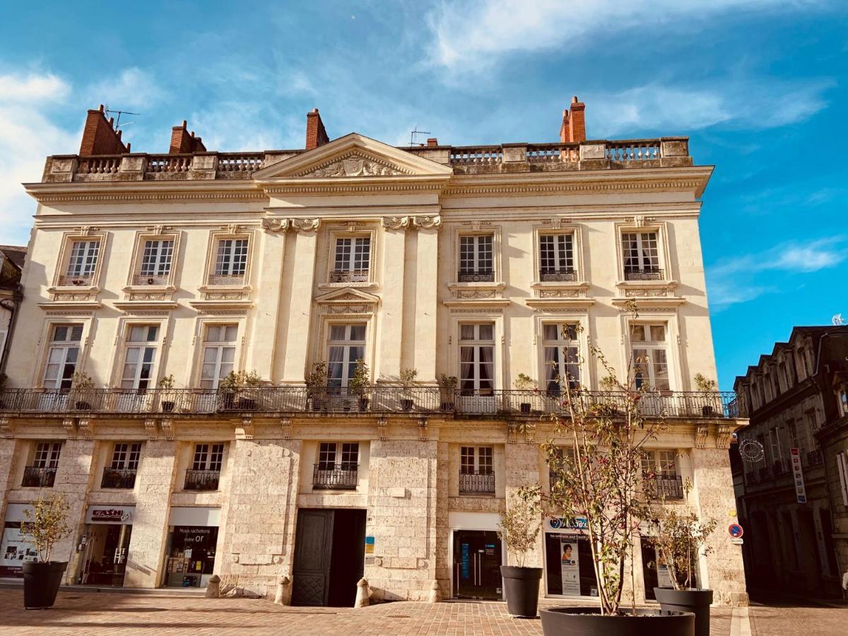 Club Napoleon Saumur Exterior photo